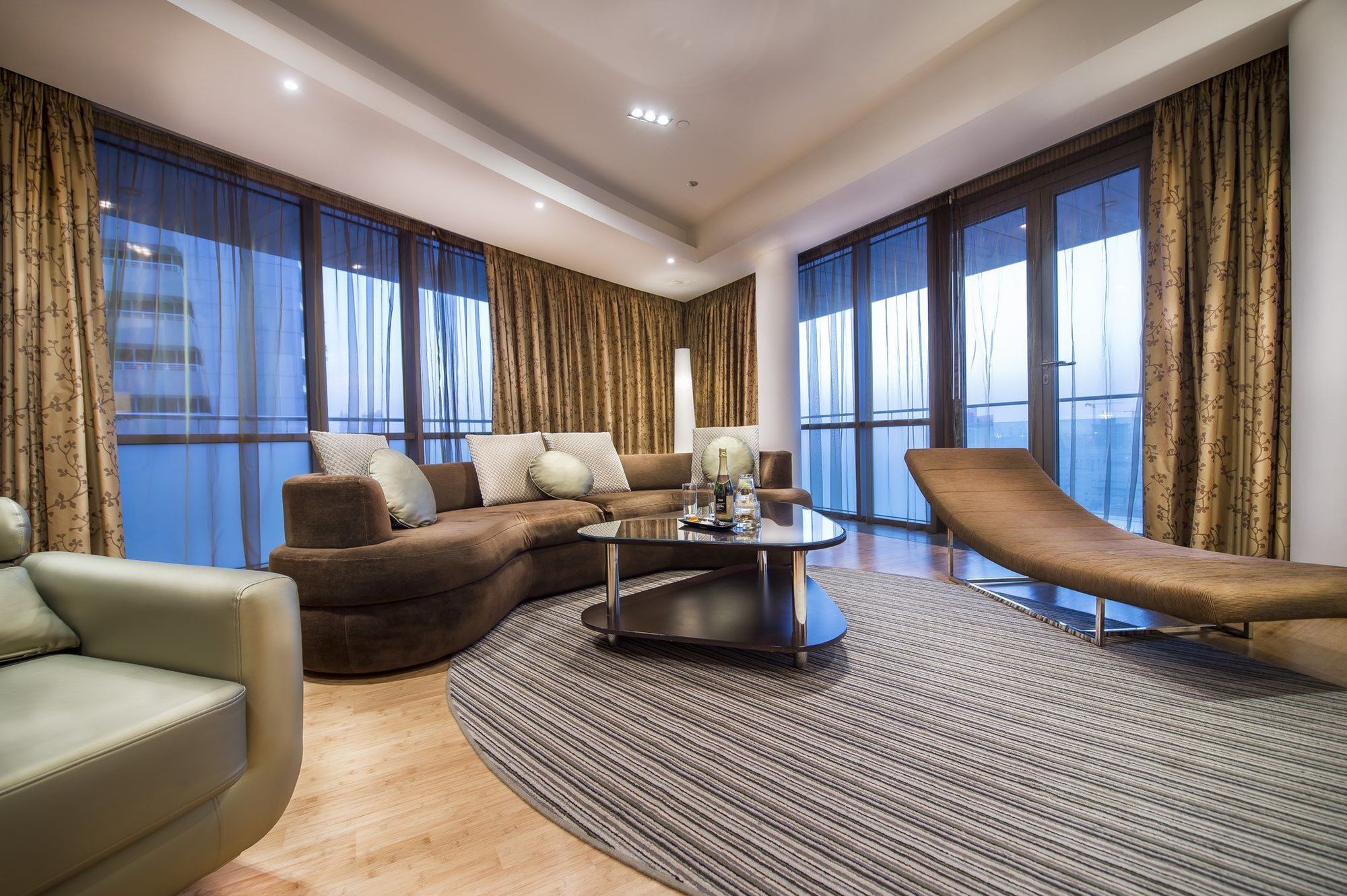 Burjuman Arjaan by Rotana - Dubai Aparthotel Luaran gambar
